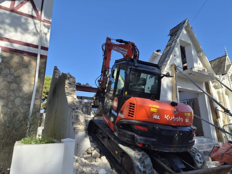 Chantier de rénovation et de démolition d'un bâtiment